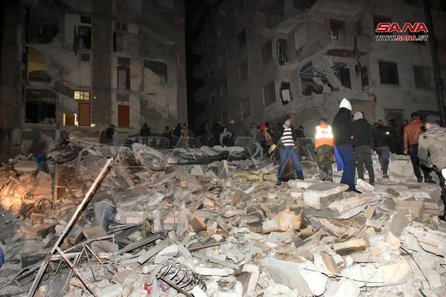 Động đất mạnh tại Thổ Nhĩ Kỳ: Hơn 360 người đã thiệt mạng - Ảnh 1.