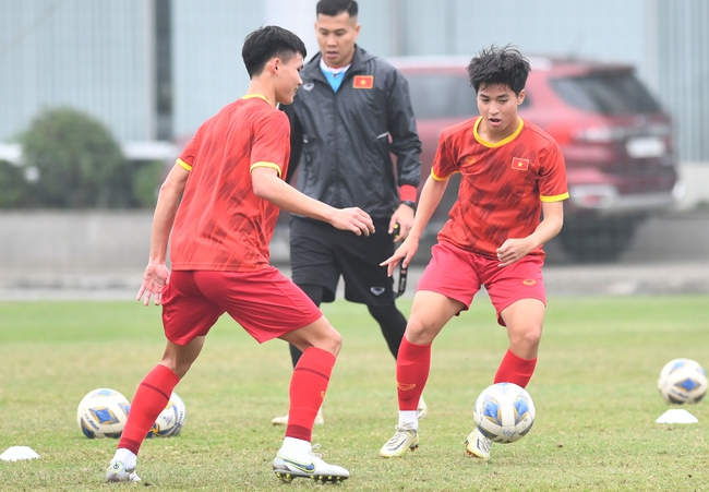 U20 Việt Nam chờ sao V.League, tập trung nhồi thể lực cho giải châu Á - Ảnh 7.
