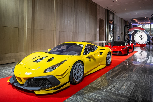 Tôi vừa tự bỏ 4 triệu bay sang Thái xem giới đại gia offline siêu xe: LaFerrari hơn 250 tỷ lộ diện, cả căn hầm kín Ferrari - Ảnh 11.