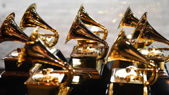 Grammy 2023 phá kỷ lục về tỷ suất người xem 3 năm trước - Ảnh 1.