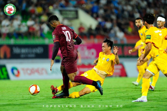 Kết quả bóng đá Bình Định 3-0 Khánh Hòa: Bước ngoặt thẻ đỏ đội khách - Ảnh 2.