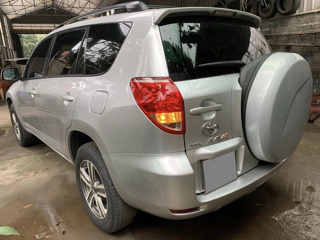 Toyota RAV4 giá không bằng Kia Morning: Người bán cam kết xe zin 100%, mua về là đi - Ảnh 2.