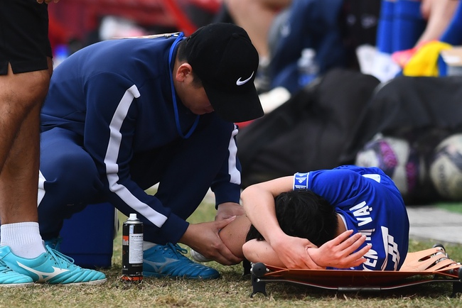 Nữ tuyển thủ hai lần rời sân vì chấn thương trong trận chung kết Cúp QG  - Ảnh 3.