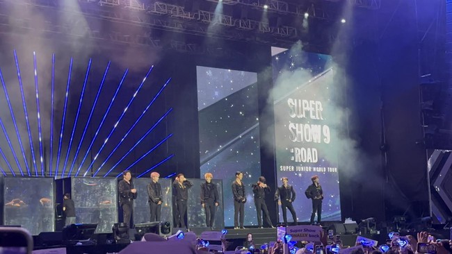 Hỗn loạn trước thềm concert của Super Junior: khán giả không được vào trong sân vì... bên trong quá đông? - Ảnh 6.