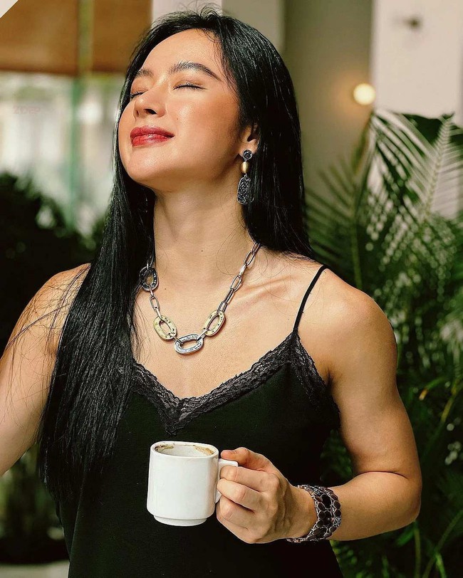 Angela Phương Trinh: Tu tập vì cảm thấy showbiz phức tạp, ngưng tập gym để lấy lại vóc dáng   - Ảnh 4.