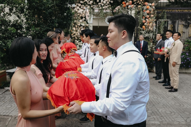 Tay vợ số 1 Việt Nam Lý Hoàng Nam đính hôn với hot girl bóng rổ - Ảnh 6.