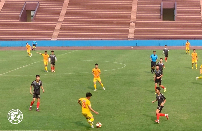 Bóng đá Việt Nam ngày 14/3: U23 Việt Nam thắng sít sao Phú Thọ - Ảnh 1.