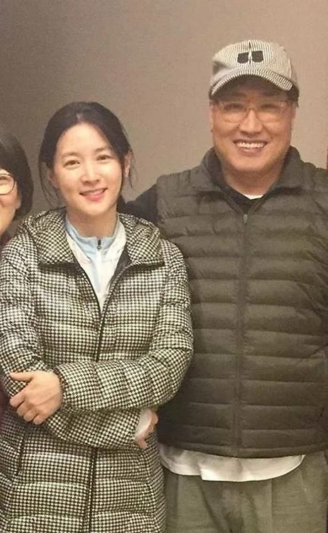 ‘Quốc bảo nhan sắc’ Lee Young Ae: Cả cuộc đời viên mãn nhờ 1 vai diễn thành công - Ảnh 8.