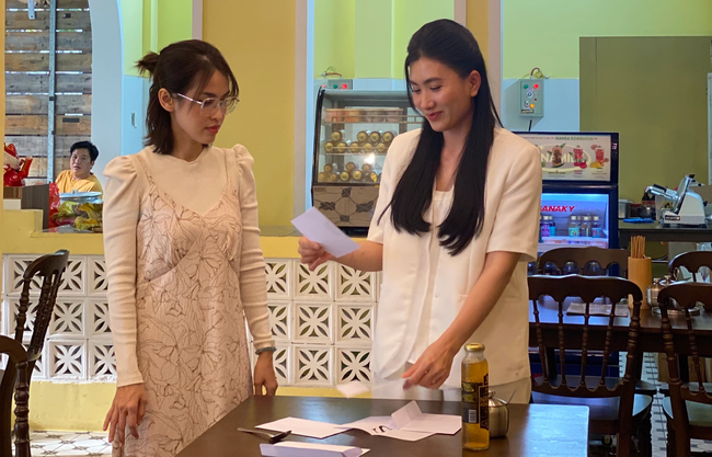 Diễn viên Nguyệt Ánh: Mỗi ngày chỉ ngủ 2-3 tiếng, phải dậy lúc 2 giờ sáng - Ảnh 3.