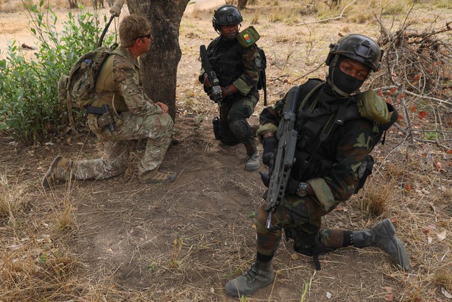 Mỹ hỗ trợ huấn luyện quân đội các nước Tây Phi - Ảnh 2.