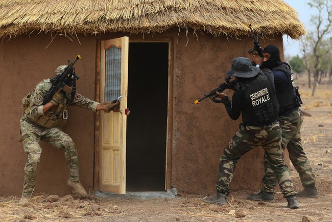 Mỹ hỗ trợ huấn luyện quân đội các nước Tây Phi - Ảnh 3.