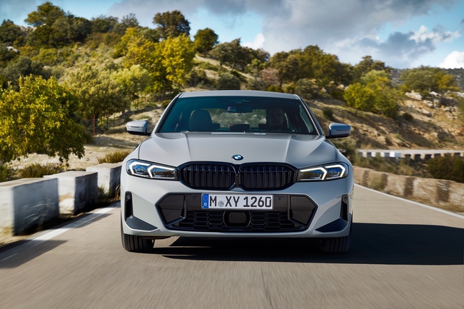 BMW đặt mục tiêu bán 50% xe điện trước 2030, ra mắt 6 mẫu xe điện chỉ trong hai năm - Ảnh 4.