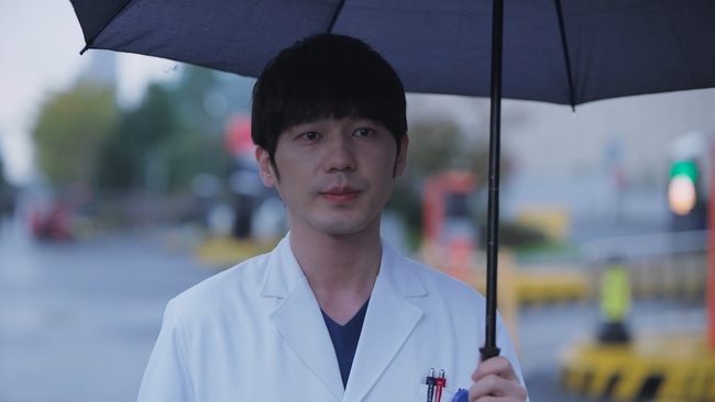 Bị chê mặt đơ gượng gạo, Dương Mịch vẫn làm bác sĩ, fan mong chờ mỹ nam này vớt vát lại diễn xuất - Ảnh 4.
