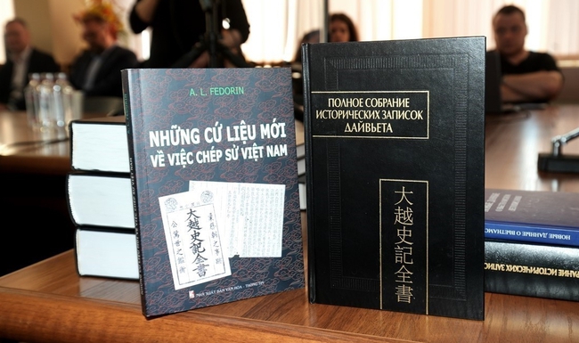 Công trình 30 năm dịch 'Đại Việt sử ký toàn thư' ra tiếng Nga - Ảnh 1.