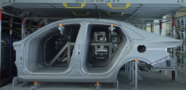 Vào tận nhà máy lắp Hyundai Accent 2023: Dùng máy quét 3D, sơn cao cấp uy tín thế này thì còn ai chê được xe Hàn - Ảnh 3.