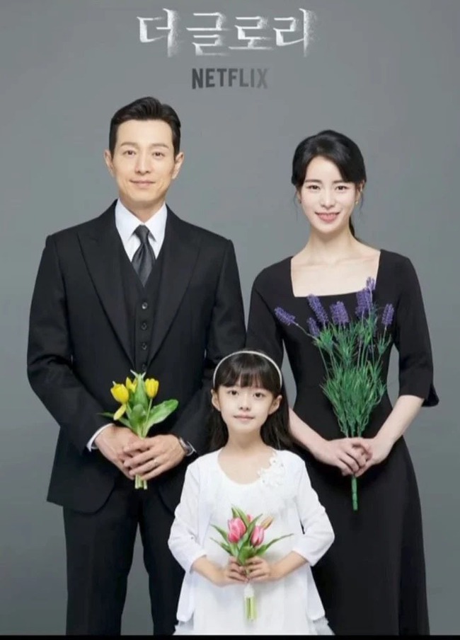 Phim 'The Glory': Lý do Ha Do Young tiếp tục nuôi Ye Sol, cô con gái sinh ra từ cuộc tình của Park Yeon Jin và Jeon Jae Joon - Ảnh 2.