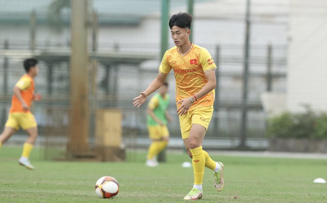 Hàng loạt cầu thủ U20 Việt Nam lọt đội hình dự Doha Cup của HLV Troussier - Ảnh 3.