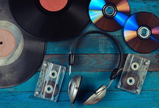 Đĩa CD thoái trào nhưng 'kẻ soán ngôi&quot; nó lại là bất ngờ cực lớn - Ảnh 1.