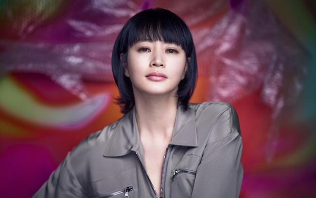 Kim Hye Soo nghĩ đến việc giải nghệ: 'Thật cô đơn và khó khăn' - Ảnh 1.