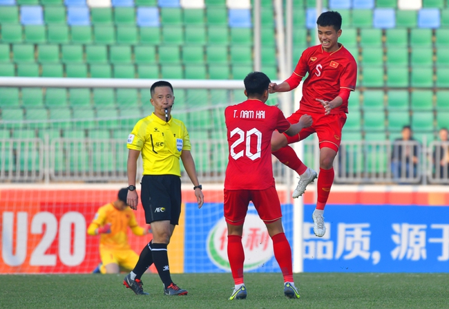 VCK U20 châu Á 2023, U20 Việt Nam trước trận gặp U20 Qatar: Lạc quan cùng thầy trò Hoàng Anh Tuấn - Ảnh 1.