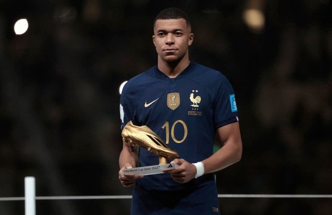 Tin nóng bóng đá sáng 21/3: Các nhà thầu gửi đề nghị thứ hai mua MU, Mbappe trở thành đội trưởng tuyển Pháp - Ảnh 4.