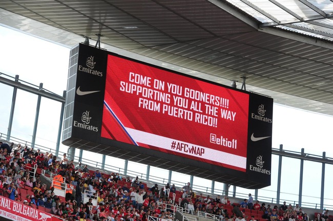 Arsenal: Sử dụng ngôn ngữ ký hiệu để lan tỏa yêu thương - Ảnh 1.