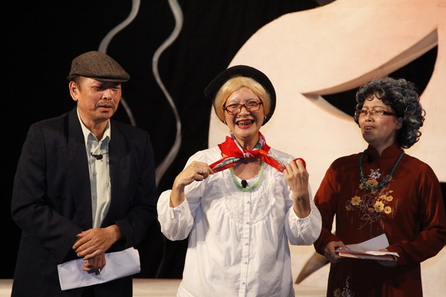 Lê Khanh, Chí Trung, Ngọc Huyền… cùng lên sàn diễn mừng 45 năm thành lập Nhà hát Tuổi Trẻ - Ảnh 3.