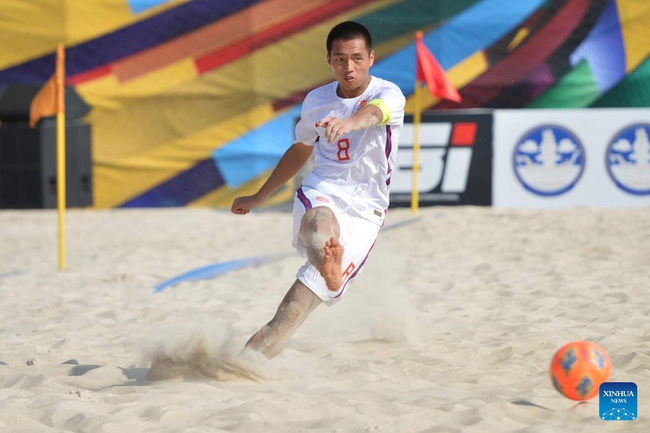 Tuyển Trung Quốc ‘mướt mồ hôi’ với đội bóng Đông Nam Á, suýt bị loại cay đắng ở giải châu Á - Ảnh 1.