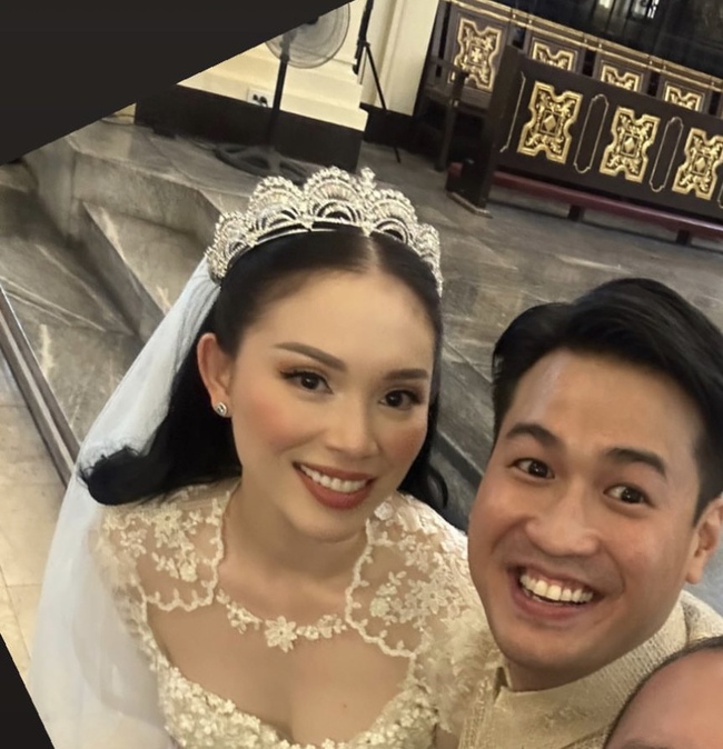 Sao Việt dự đám cưới Linh Rin - Phillip Nguyễn: Hội bạn mỹ nhân lên đồ lộng lẫy, 1 người xúc động trong lễ đường  - Ảnh 1.