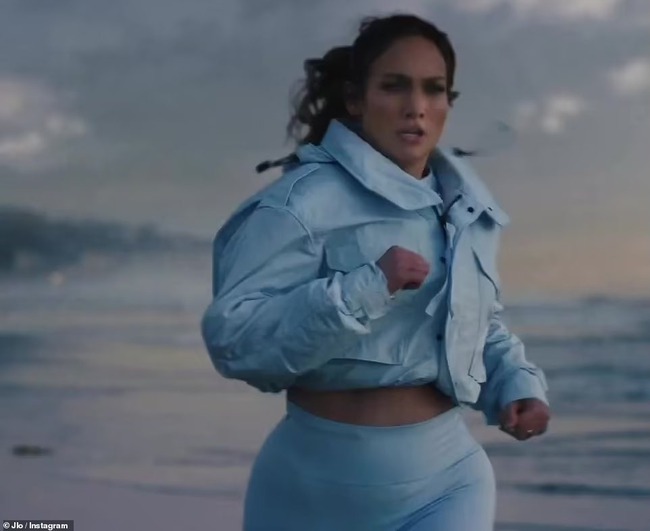 Jennifer Lopez dậy sớm tập thể dục giúp cải thiện sức khỏe tinh thần, thách thức bản thân - Ảnh 4.