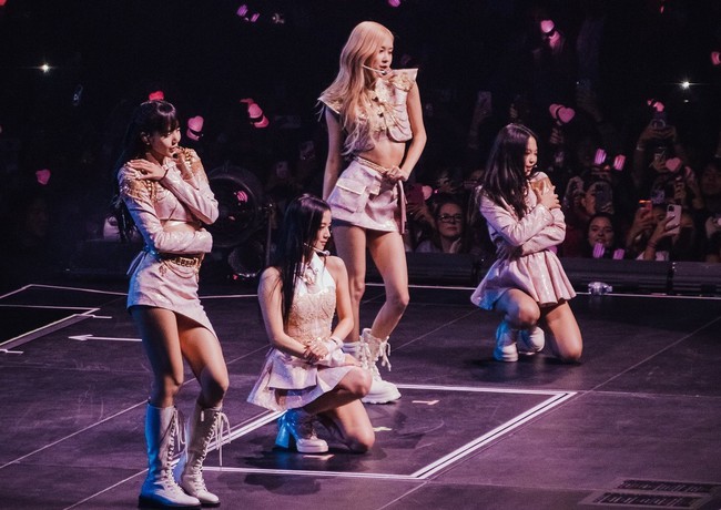 BLACKPINK công bố show diễn khủng vào tháng 7, Jisoo solo, fan càng tin tưởng đã tái ký hợp đồng! - Ảnh 3.