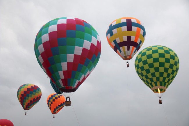 Năm Du lịch Quốc gia 2023: Ngày hội khinh khí cầu thu hút du khách đến Bình Thuận - Ảnh 1.