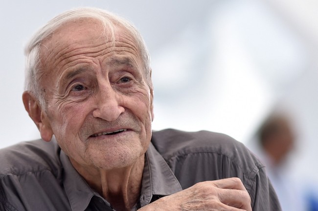 Nhà khoa học khí hậu tiên phong Claude Lorius qua đời ở tuổi 91 - Ảnh 1.
