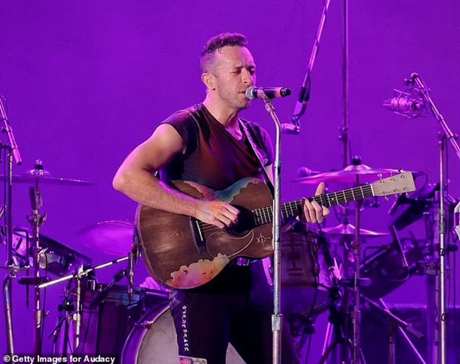 Chris Martin 'ghen tị' với ngoại hình của Bruce Springsteen nên chỉ ăn 1 bữa mỗi ngày - Ảnh 5.