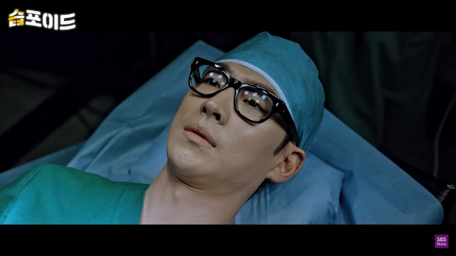 ‘Ẩn danh 2’ tập 9: Nhận vụ án y tế, Kim Do Gi tự mình nằm lên bàn phẫu thuật - Ảnh 10.