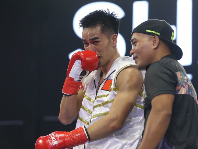 “Nam Vương” Trương Đình Hoàng thành công bảo vệ  đai WBA châu Á - Ảnh 8.