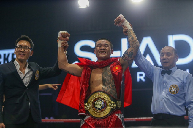 “Nam Vương” Trương Đình Hoàng thành công bảo vệ  đai WBA châu Á - Ảnh 4.