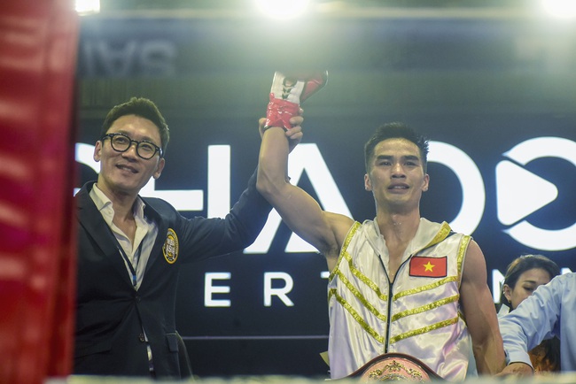 ‘Nam vương’ boxing Trương Đình Hoàng đả bại võ sĩ số 1 Hàn Quốc, bảo vệ chiếc đai vô địch châu Á lịch sử - Ảnh 7.