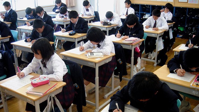 Từ câu chuyện chiếc cặp sách nặng 10kg đến những áp lực học tập: Học sinh Nhật Bản chưa bao giờ kiệt sức đến như vậy! - Ảnh 5.