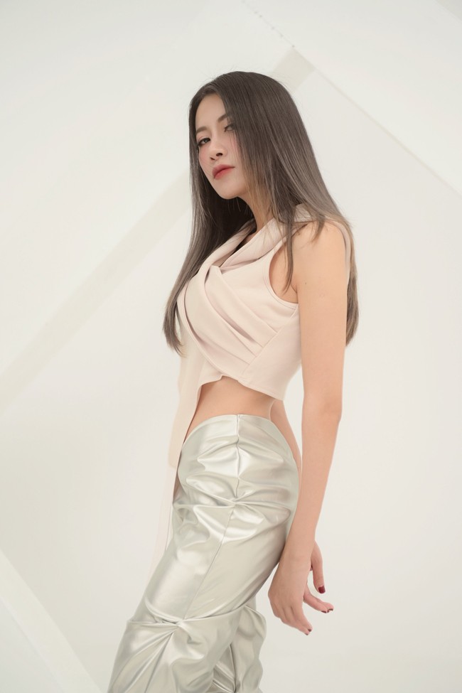 Sao Mai Quỳnh Anh dấn thân nhạc nhẹ với album '19xx' - Ảnh 4.