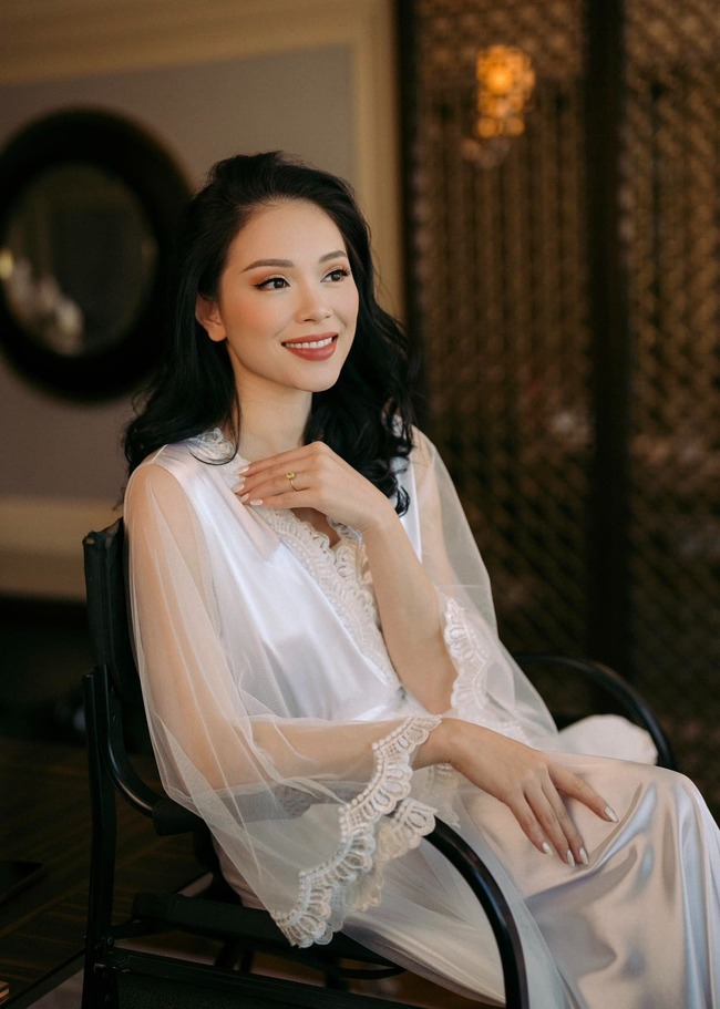 Linh Rin trải lòng cảm giác kết hôn tuổi 30 - Ảnh 1.