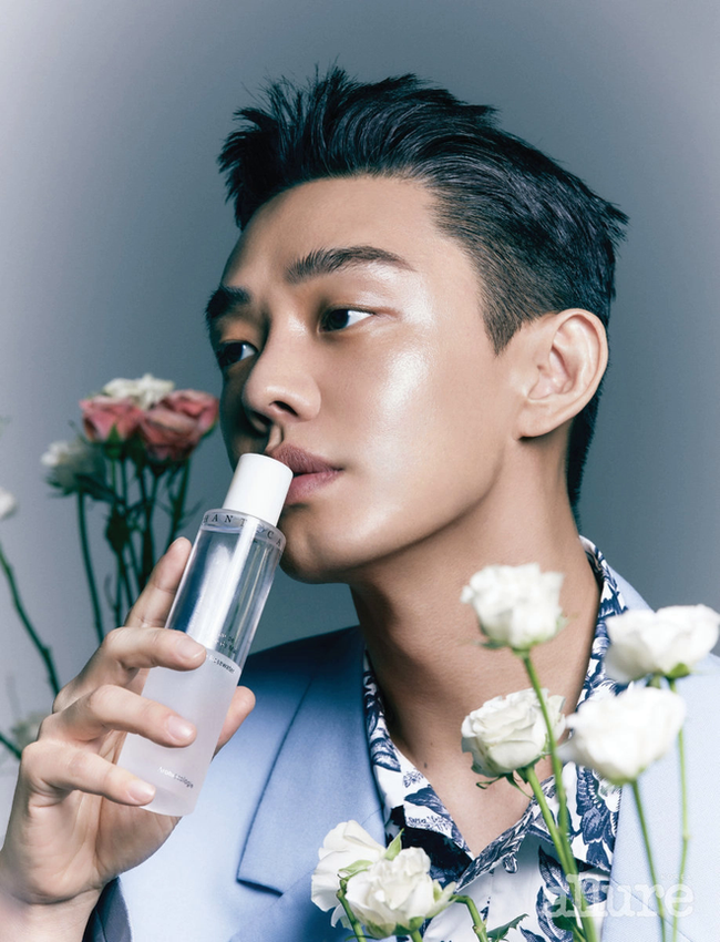 Yoo Ah In tiều tụy lộ diện ở buổi triệu tập điều tra 4 chất cấm, xin lỗi trước toàn thể truyền thông và khán giả - Ảnh 5.