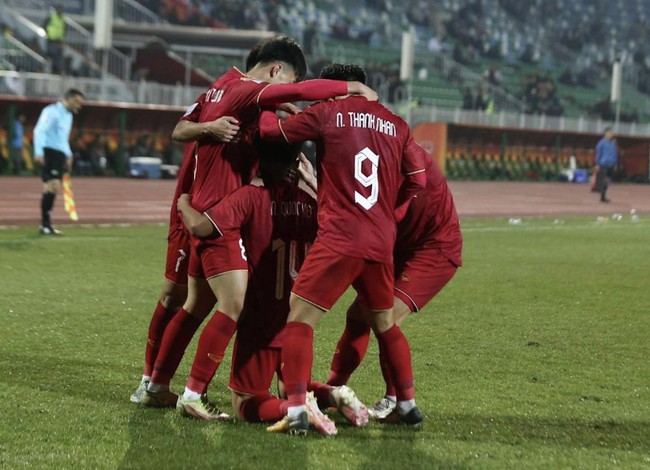 Tái hiện kỳ tích Thường Châu, U20 Việt Nam tiễn Qatar về nước và tạo cú sốc lớn nhất ở giải châu Á - Ảnh 2.