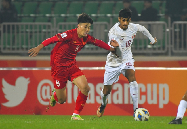 ‘U20 Việt Nam chạy suốt cả trận, còn U20 Trung Quốc mới phút 60 đã chuột rút’ - Ảnh 1.