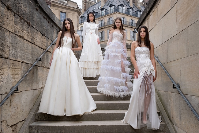 BST áo cưới 'Thương' gây chú ý tại kinh đô thời trang Paris - Ảnh 1.