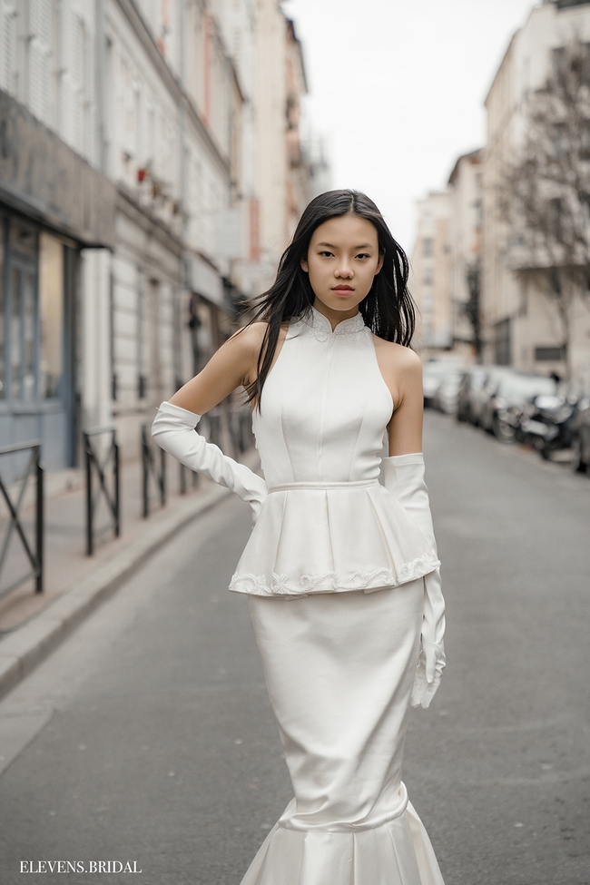 BST áo cưới 'Thương' gây chú ý tại kinh đô thời trang Paris - Ảnh 4.