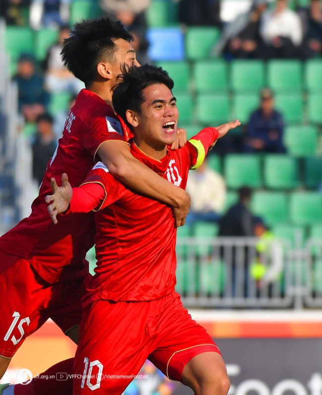 AFC khen ngợi pha ghi bàn của Văn Khang bàn sau màn phối hợp đẹp như mơ của U20 Việt Nam - Ảnh 3.