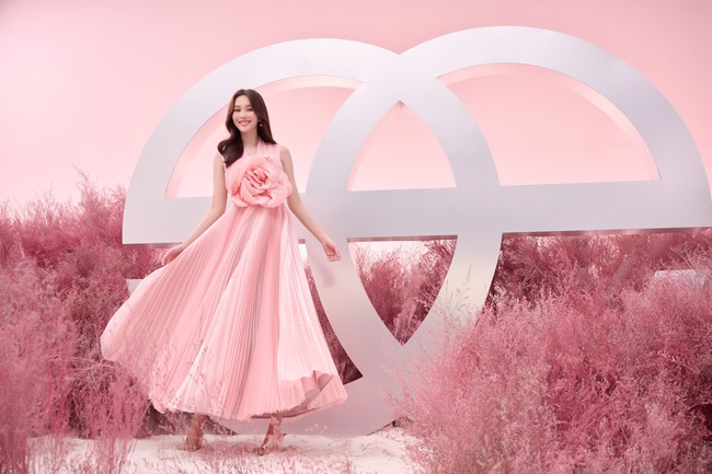 Tình chị em thân thiết của Hoa hậu Đặng Thu Thảo và 'bà trùm thời trang' Lưu Nga - Ảnh 5.