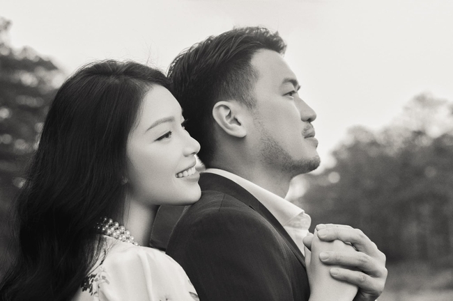 Phillip Nguyễn nhá hàng thiệp cưới: Hành trình yêu 4 năm với Linh Rin sắp đến ngày kết trái ngọt - Ảnh 5.