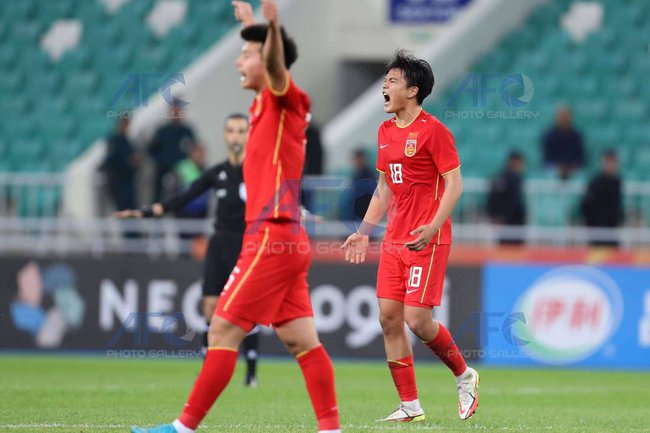 ‘U20 Trung Quốc không có tài năng đặc biệt, kỹ năng cơ bản kém, thắng nhờ vào chăm chỉ’ - Ảnh 3.